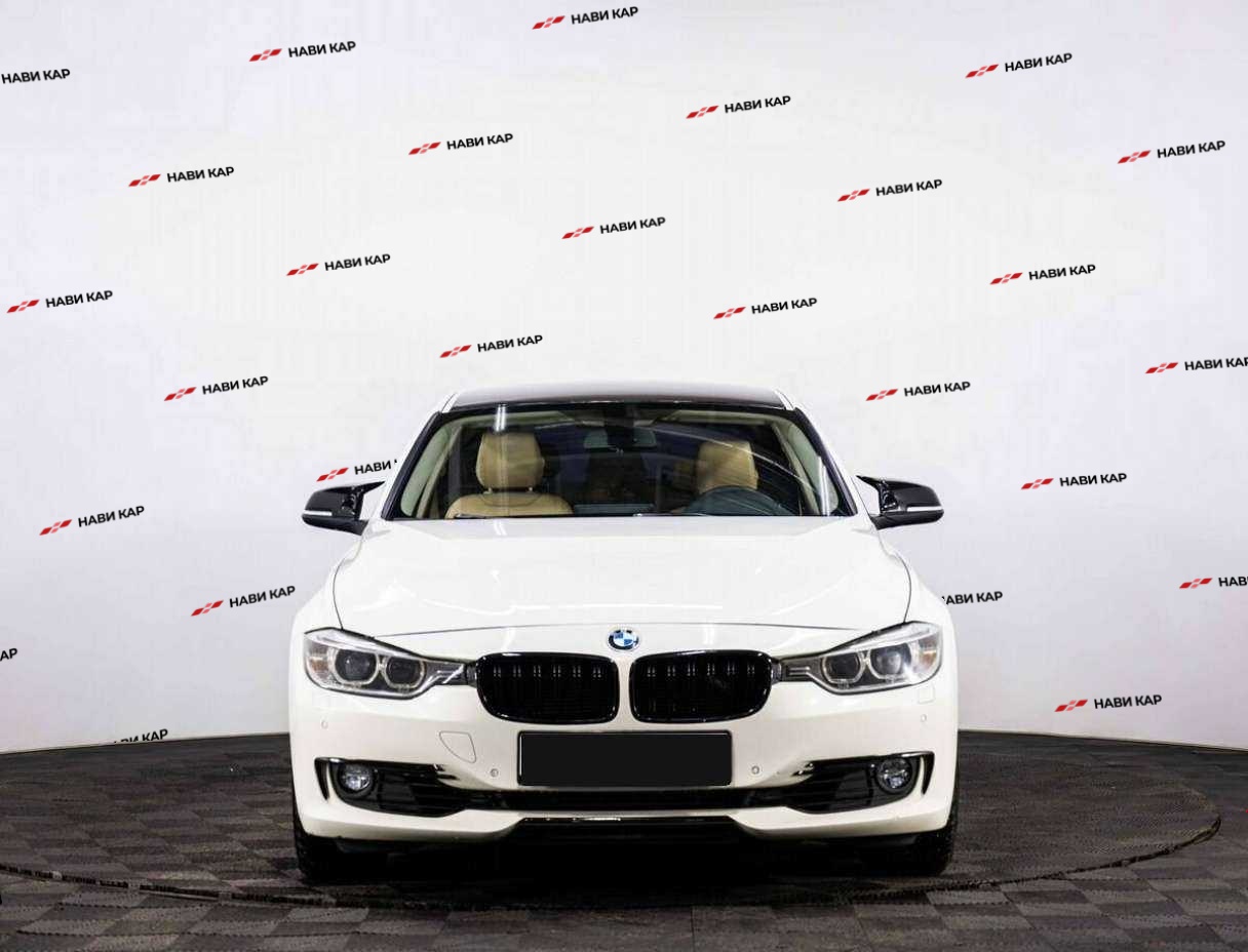 BMW 3 серии с пробегом — 2012 год. Фото: #1