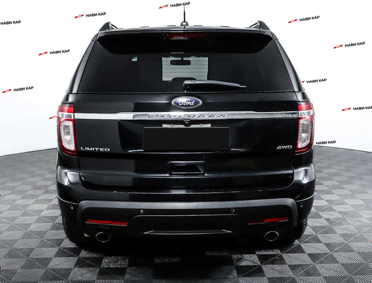Ford Explorer с пробегом — 2014 год. Фото: #5