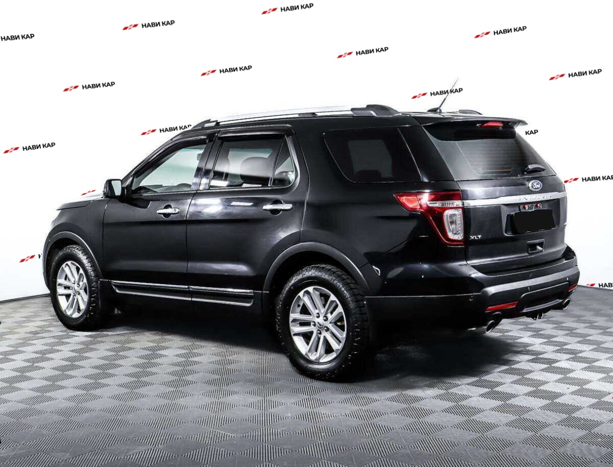 Ford Explorer с пробегом — 2013 год. Фото: #6