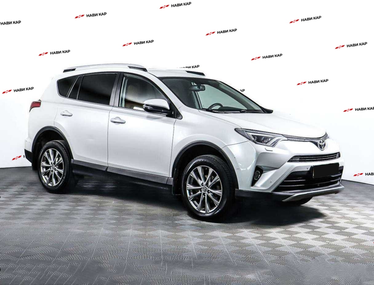 Toyota RAV4 с пробегом — 2018 год. Фото: #2