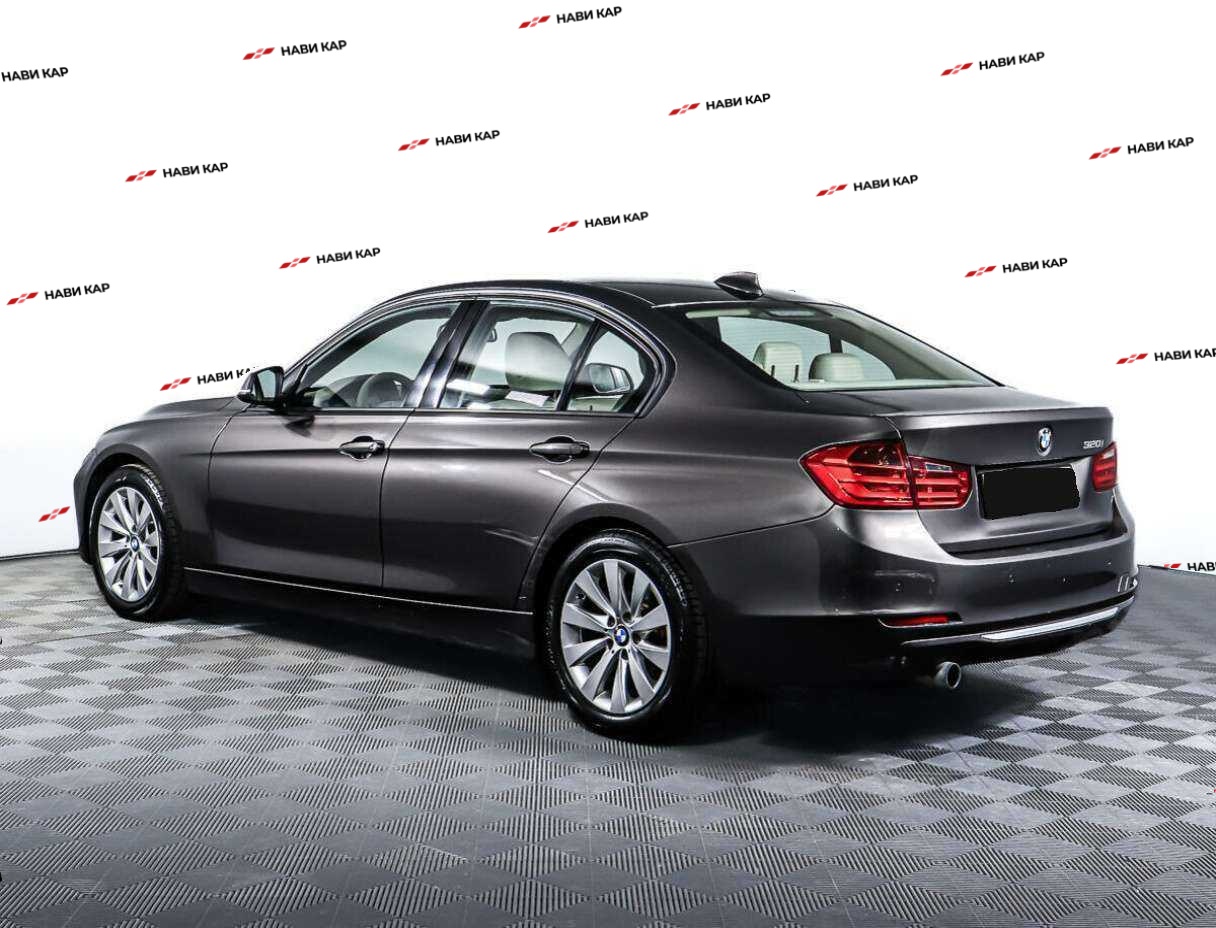 BMW 3 серии с пробегом — 2012 год. Фото: #6