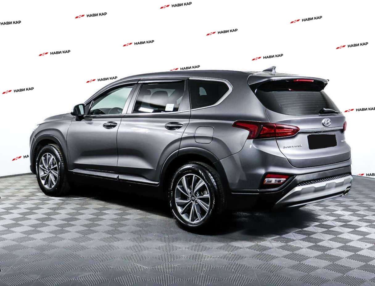 Hyundai Santa Fe с пробегом — 2018 год. Фото: #6