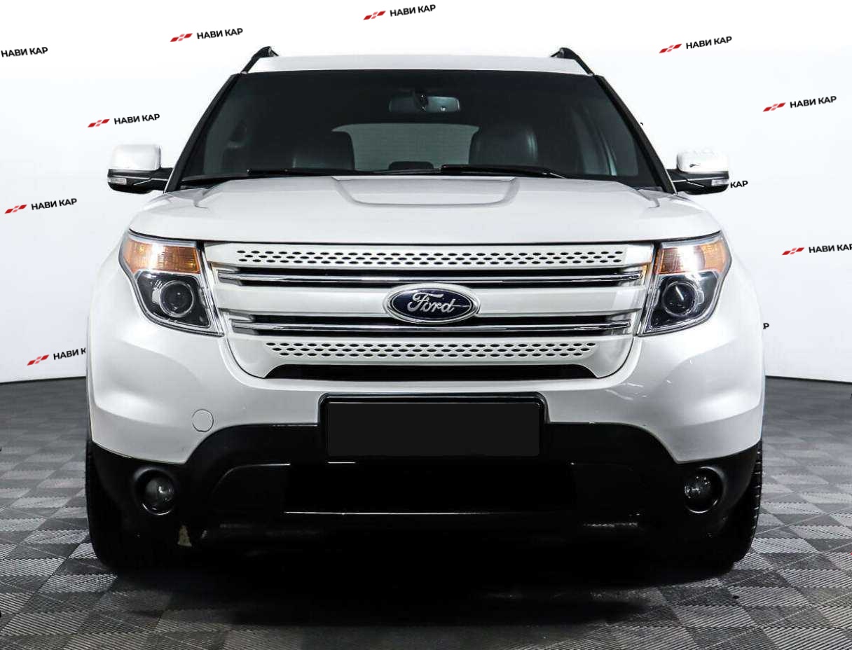 Ford Explorer с пробегом — 2012 год. Фото: #1