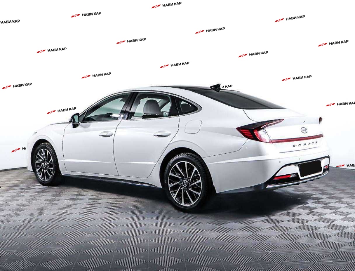 Hyundai Sonata с пробегом — 2022 год. Фото: #5