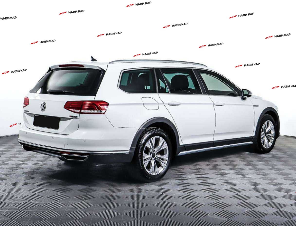 Volkswagen Passat с пробегом — 2018 год. Фото: #4