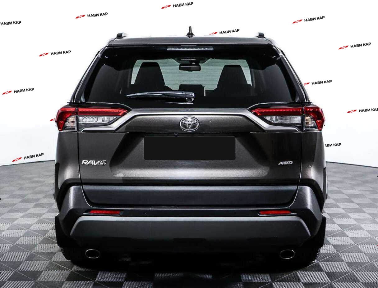 Toyota RAV4 с пробегом — 2019 год. Фото: #5