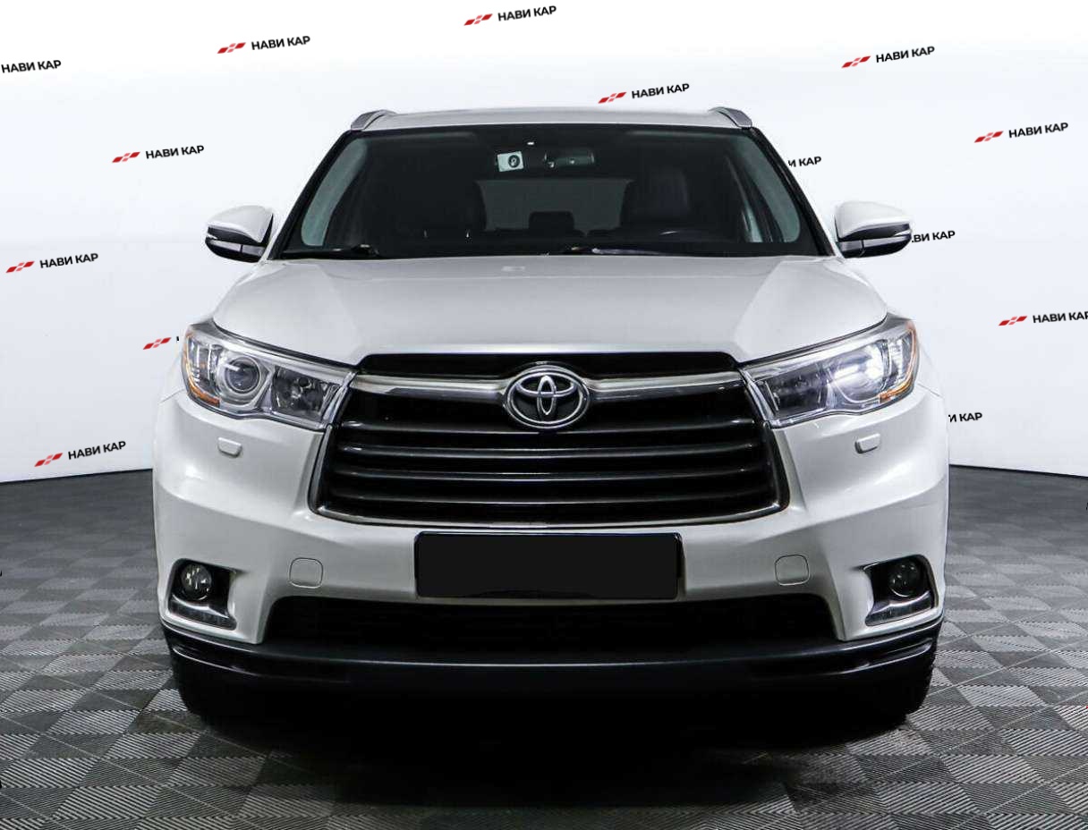 Toyota Highlander с пробегом — 2014 год. Фото: #1