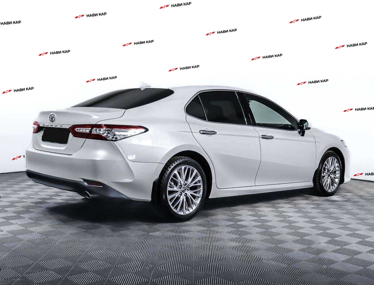 Toyota Camry с пробегом — 2018 год. Фото: #4
