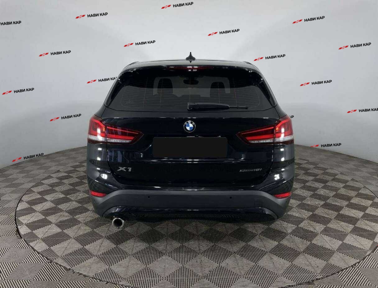BMW X1 с пробегом — 2021 год. Фото: #2