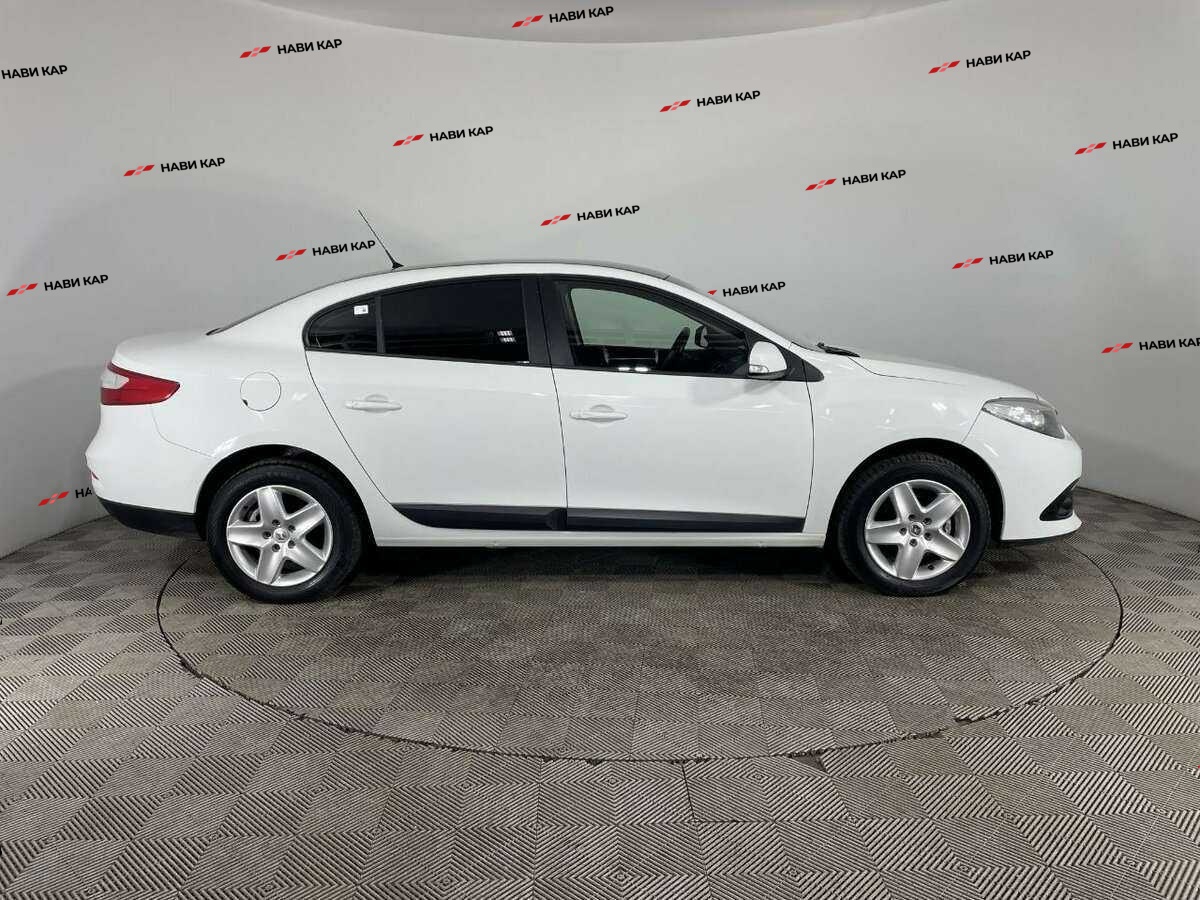 Renault Fluence с пробегом — 2015 год. Фото: #3