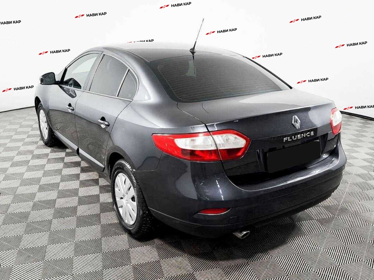 Renault Fluence с пробегом — 2012 год. Фото: #6