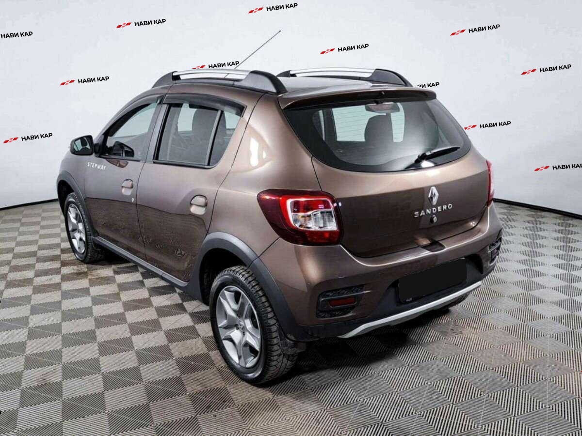 Renault Sandero с пробегом — 2020 год. Фото: #6