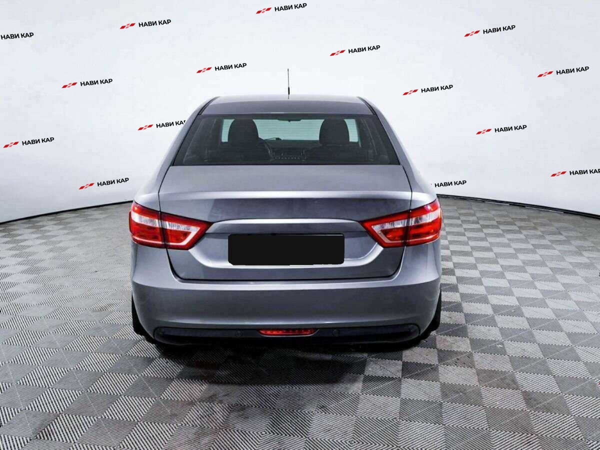 Lada (ВАЗ) Vesta с пробегом — 2017 год. Фото: #5