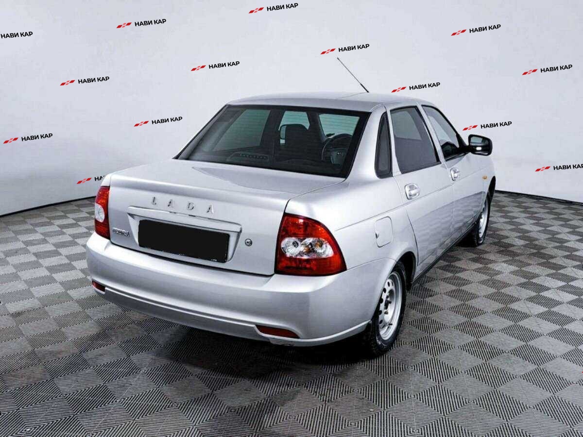 Lada (ВАЗ) Priora с пробегом — 2017 год. Фото: #4
