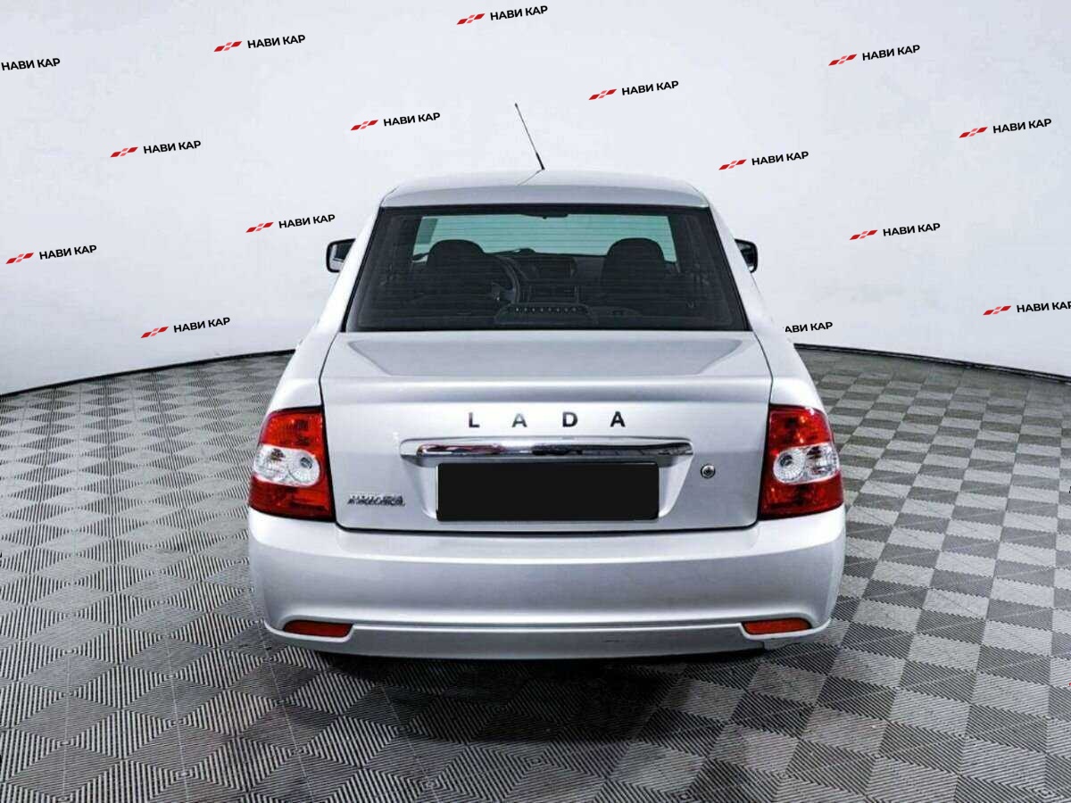 Lada (ВАЗ) Priora с пробегом — 2017 год. Фото: #5