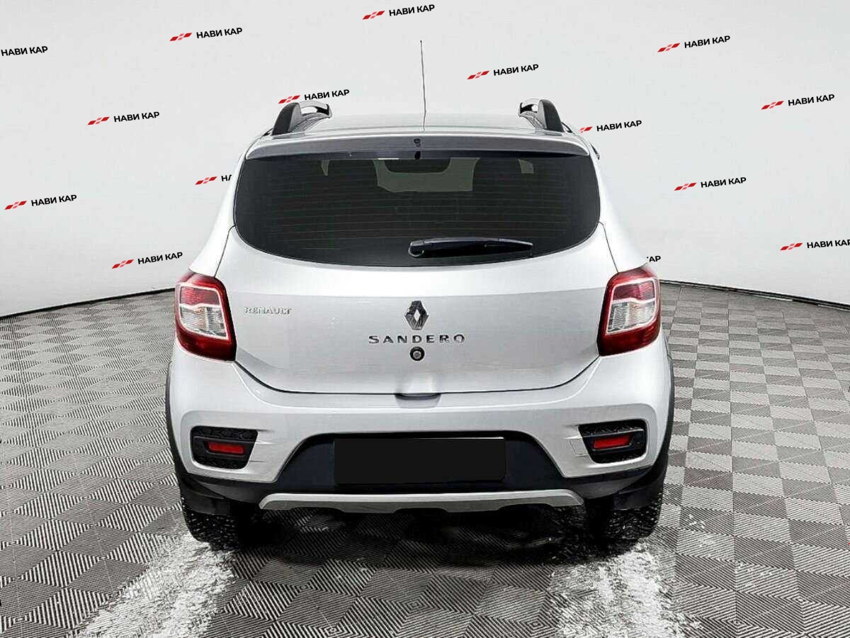 Renault Sandero с пробегом — 2018 год. Фото: #5