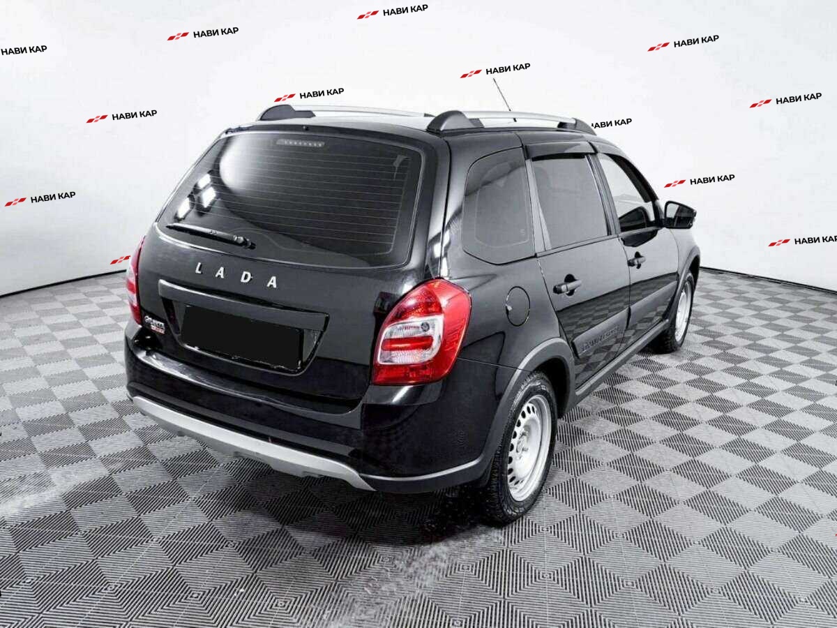 Lada (ВАЗ) Granta с пробегом — 2023 год. Фото: #3