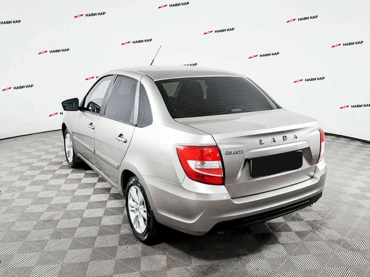 Lada (ВАЗ) Granta с пробегом — 2019 год. Фото: #6