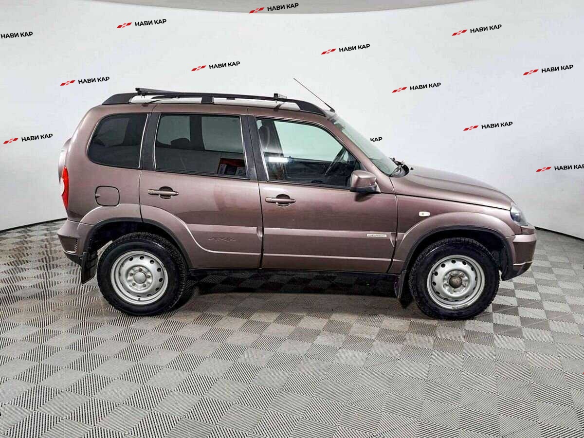 Chevrolet Niva с пробегом — 2017 год. Фото: #3
