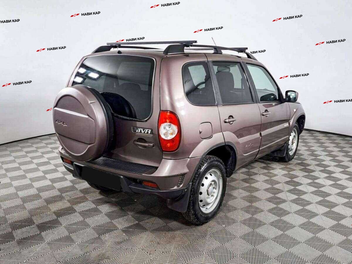 Chevrolet Niva с пробегом — 2017 год. Фото: #4