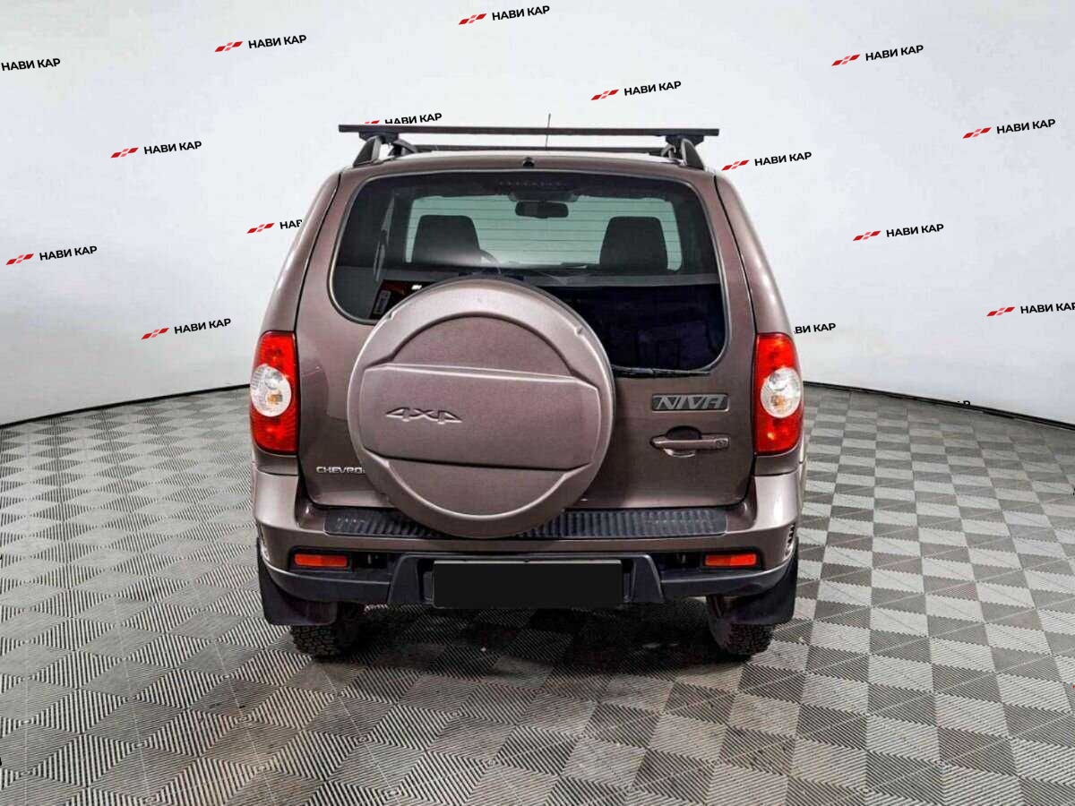 Chevrolet Niva с пробегом — 2017 год. Фото: #5
