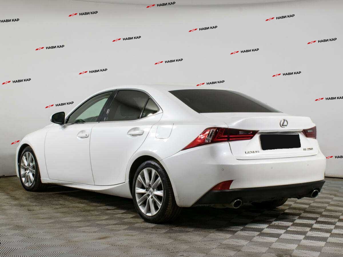 Lexus IS с пробегом — 2014 год. Фото: #4
