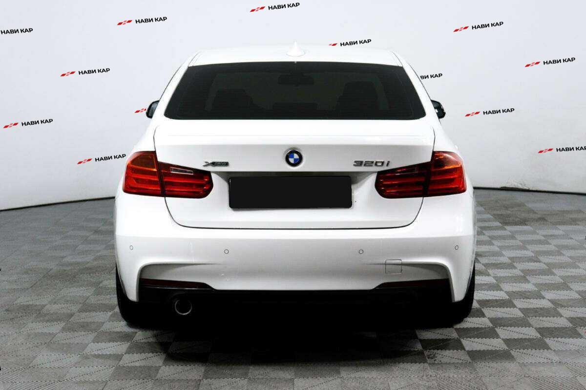 BMW 3 серии с пробегом — 2014 год. Фото: #5