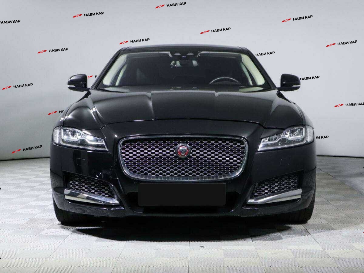 Jaguar XF с пробегом — 2018 год. Фото: #1