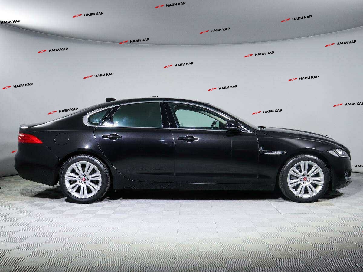 Jaguar XF с пробегом — 2018 год. Фото: #3