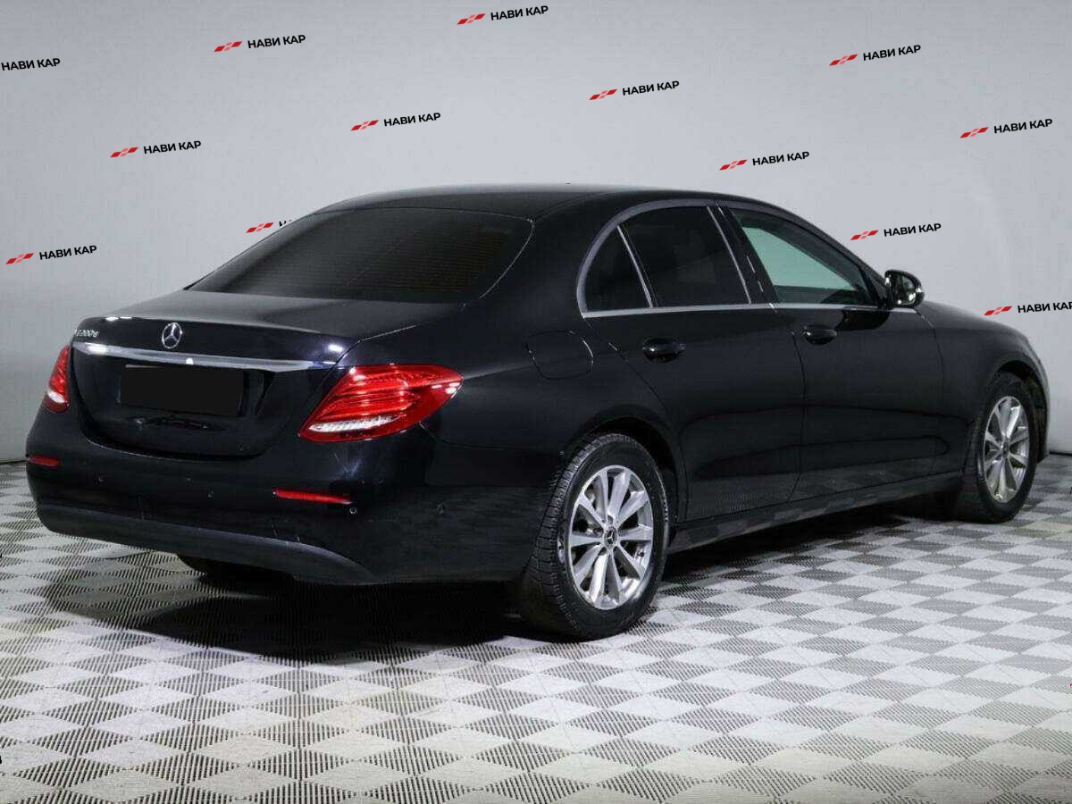 Mercedes-Benz E-Класс с пробегом — 2019 год. Фото: #3