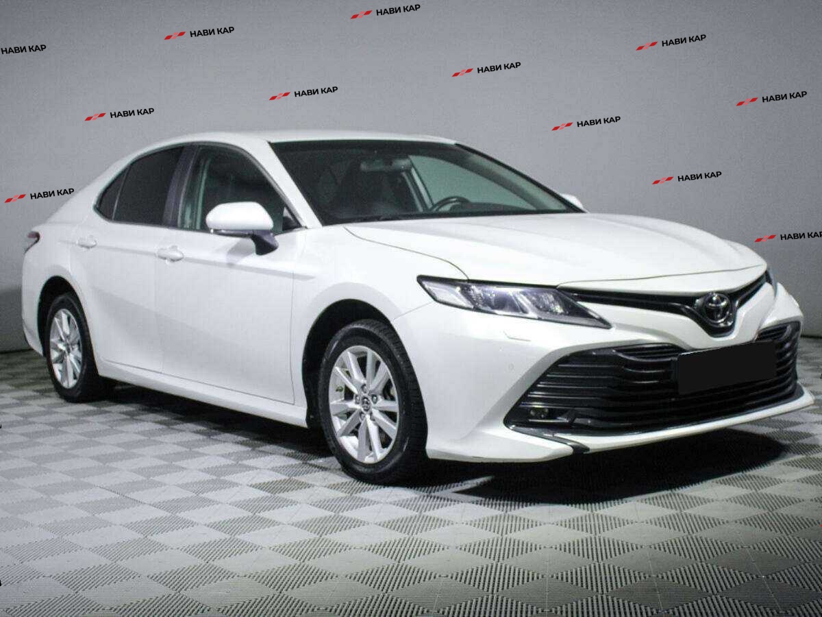 Toyota Camry с пробегом — 2020 год. Фото: #2