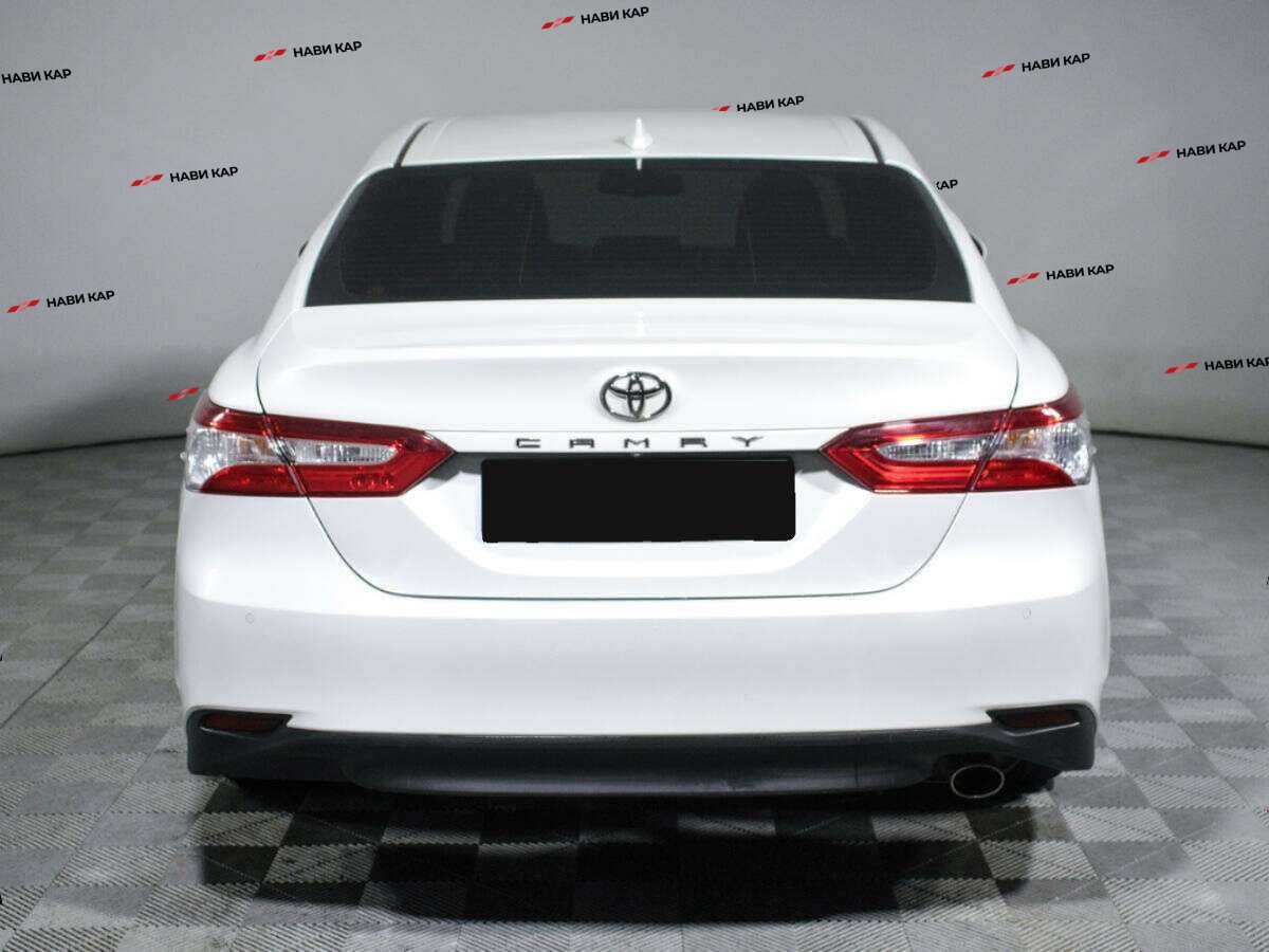 Toyota Camry с пробегом — 2020 год. Фото: #5