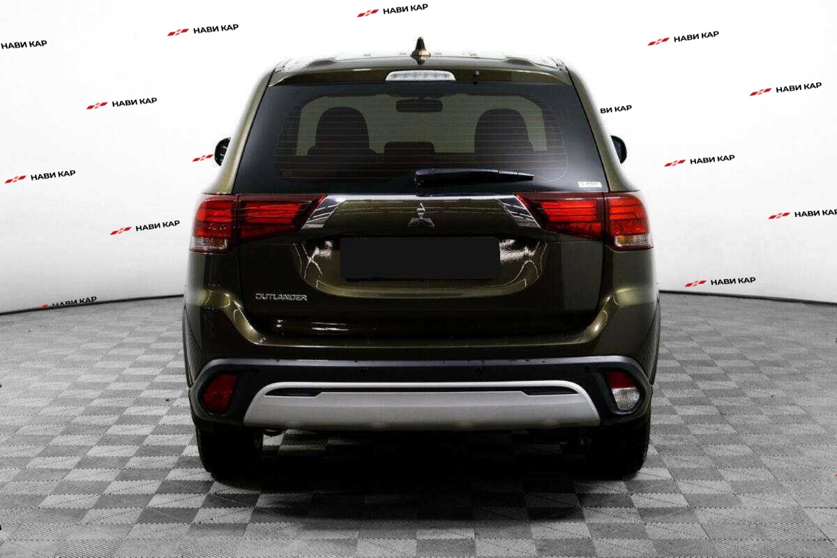 Mitsubishi Outlander с пробегом — 2020 год. Фото: #5