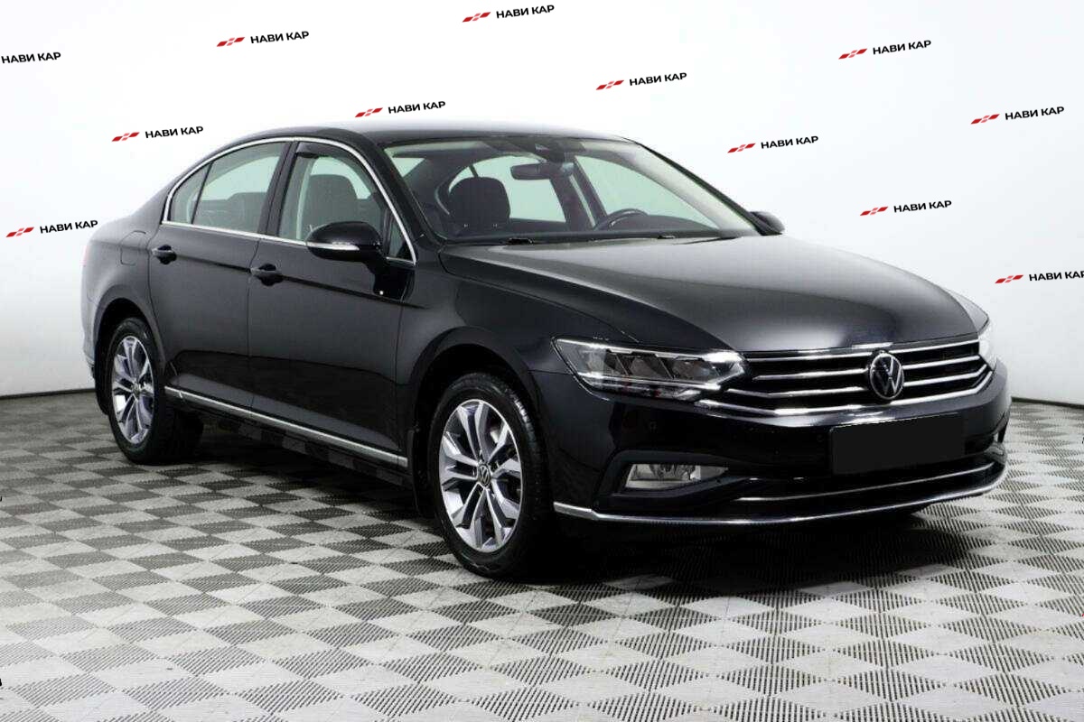 Volkswagen Passat с пробегом — 2021 год. Фото: #2