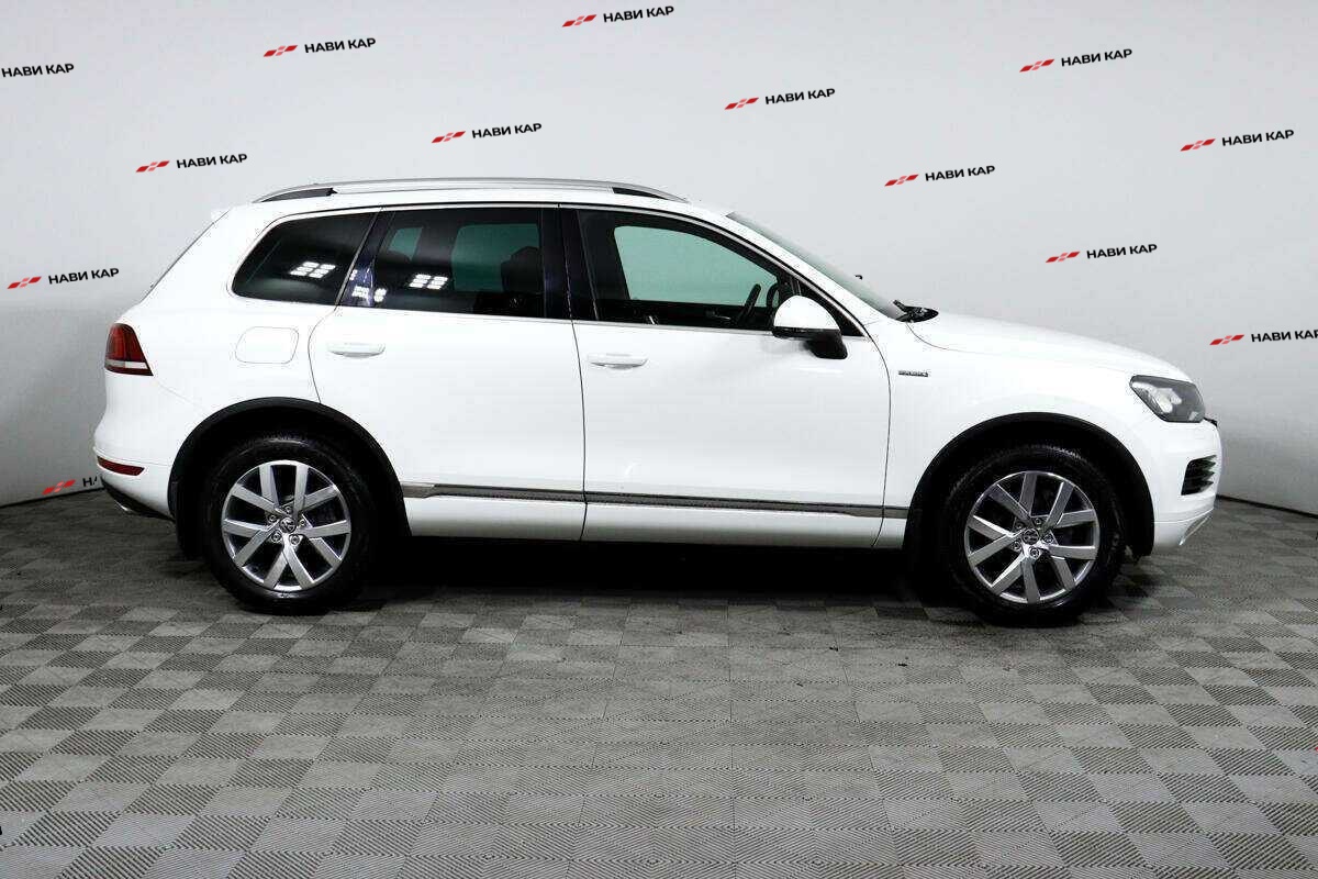 Volkswagen Touareg с пробегом — 2013 год. Фото: #3