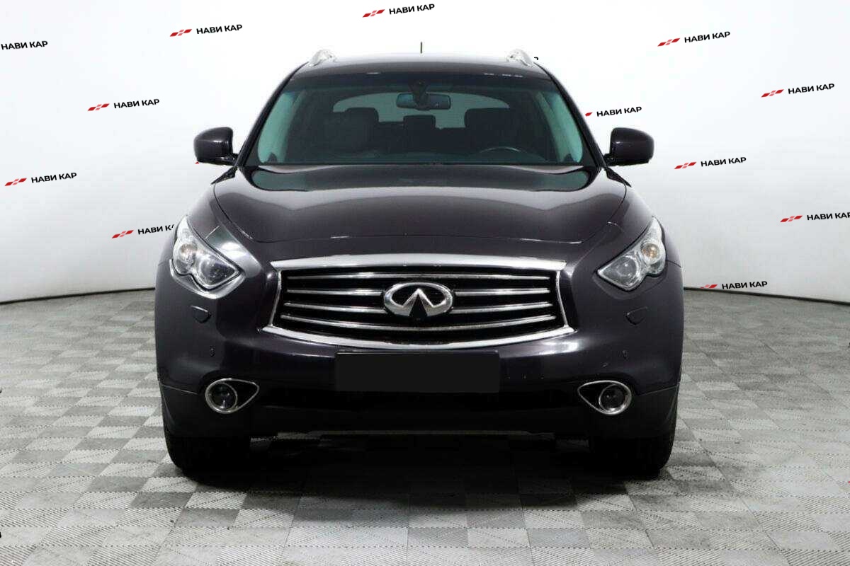 Infiniti FX с пробегом — 2012 год. Фото: #1