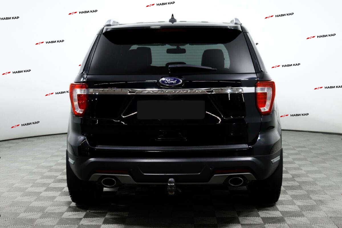Ford Explorer с пробегом — 2018 год. Фото: #5