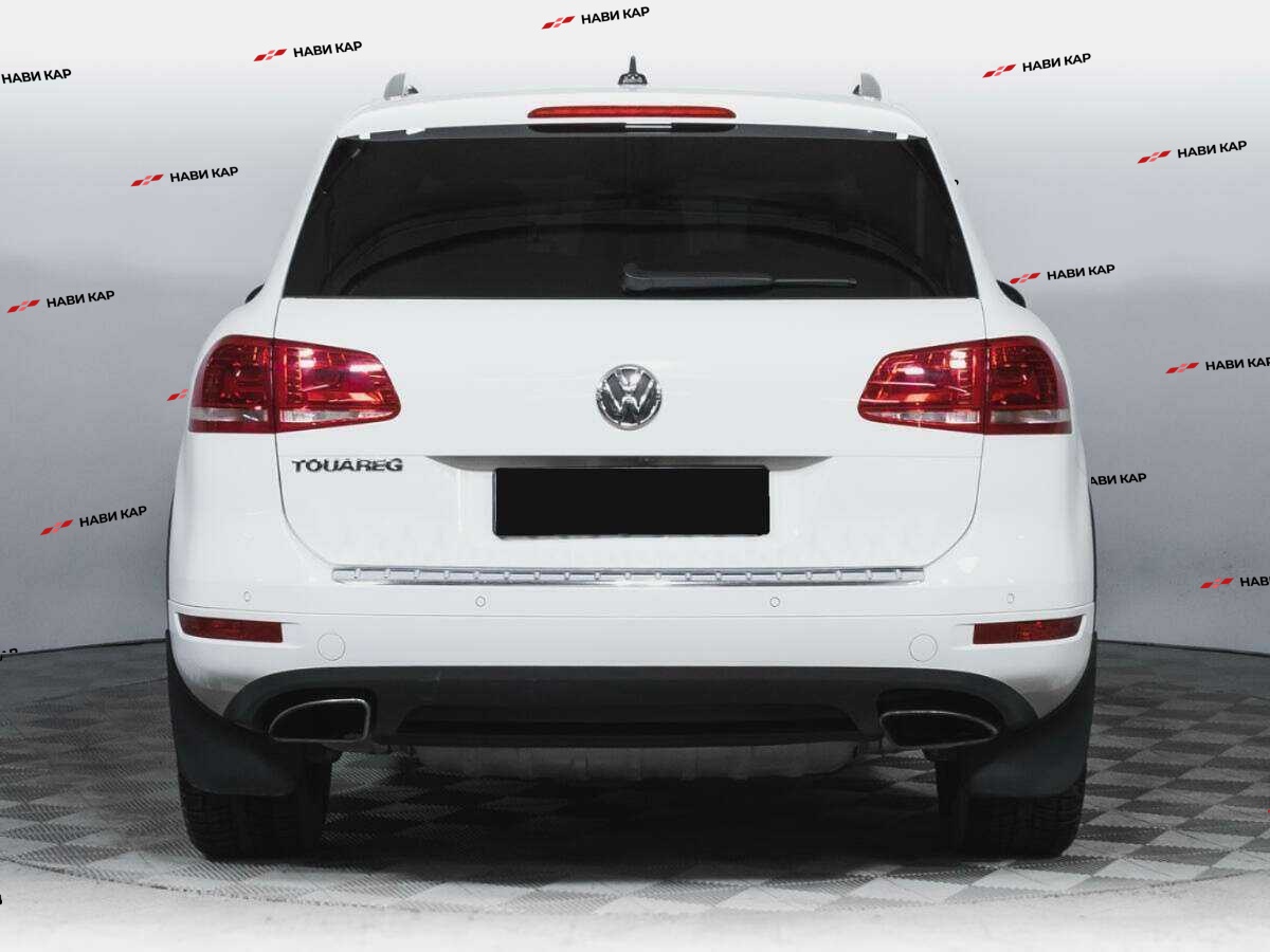 Volkswagen Touareg с пробегом — 2014 год. Фото: #4