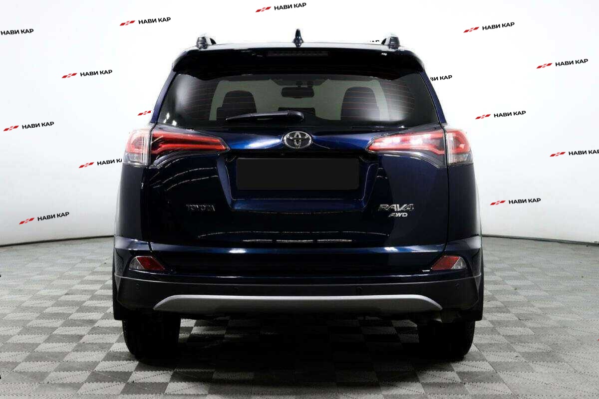 Toyota RAV4 с пробегом — 2019 год. Фото: #5