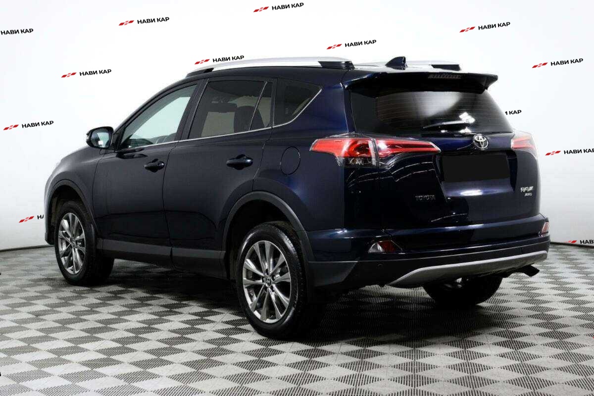 Toyota RAV4 с пробегом — 2019 год. Фото: #6