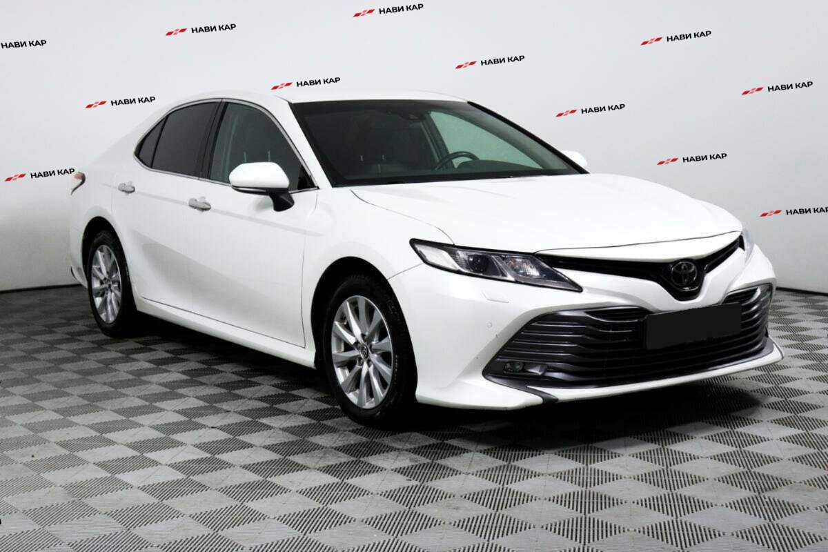 Toyota Camry с пробегом — 2019 год. Фото: #2