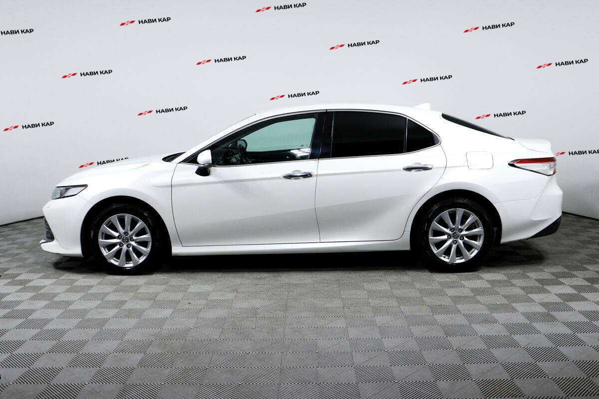 Toyota Camry с пробегом — 2019 год. Фото: #7