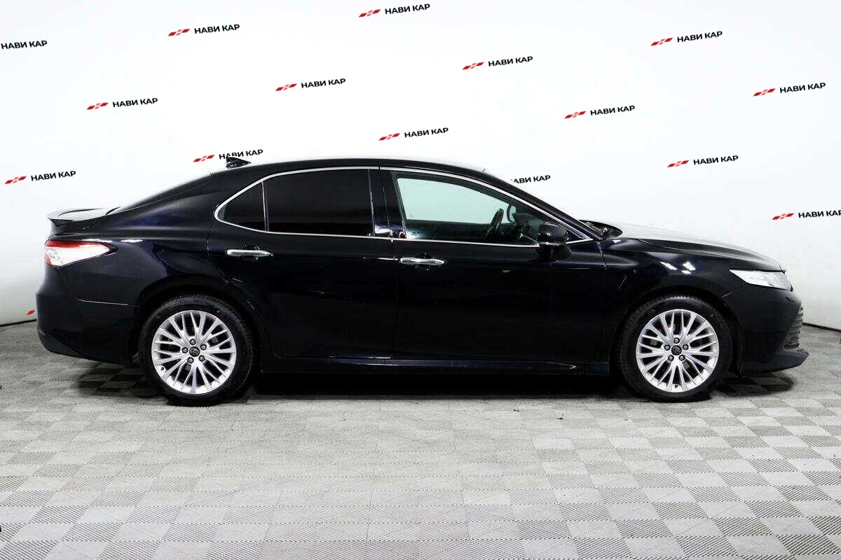 Toyota Camry с пробегом — 2018 год. Фото: #3