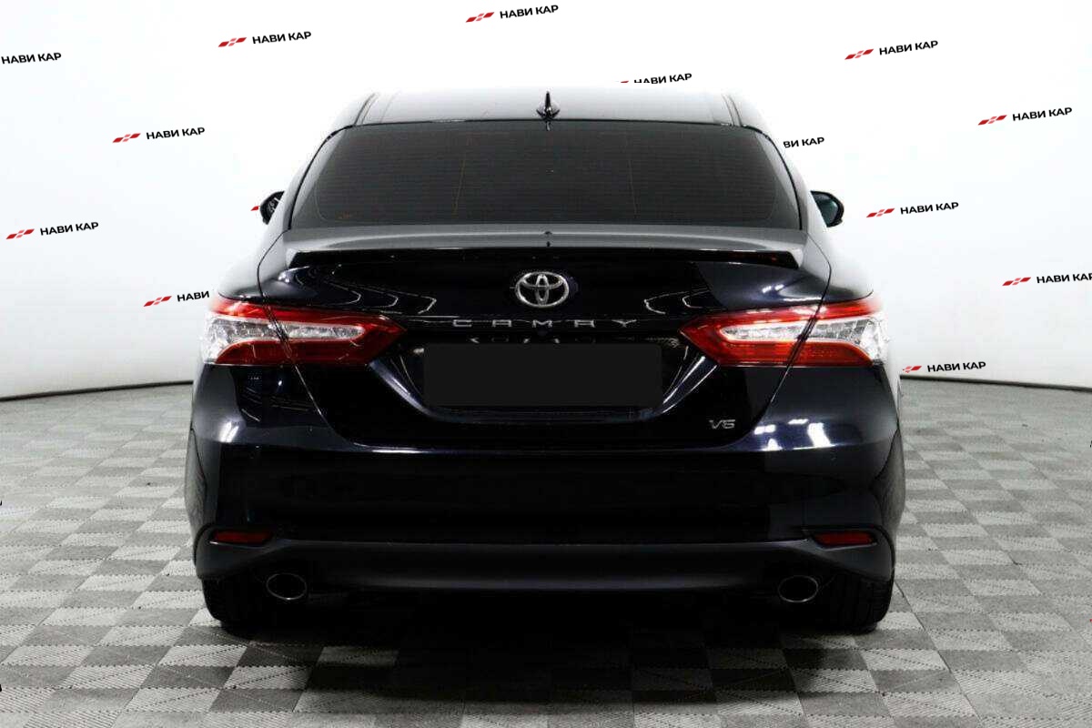 Toyota Camry с пробегом — 2018 год. Фото: #5