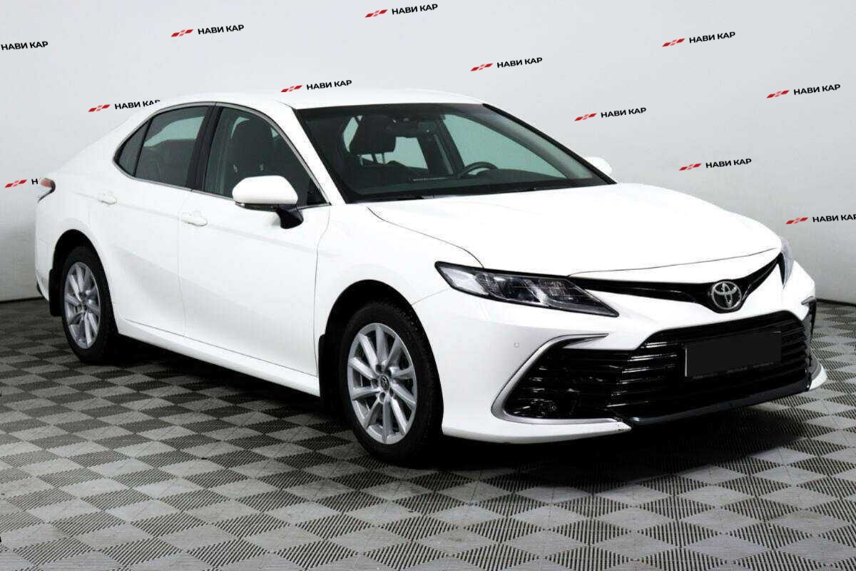 Toyota Camry с пробегом — 2021 год. Фото: #2