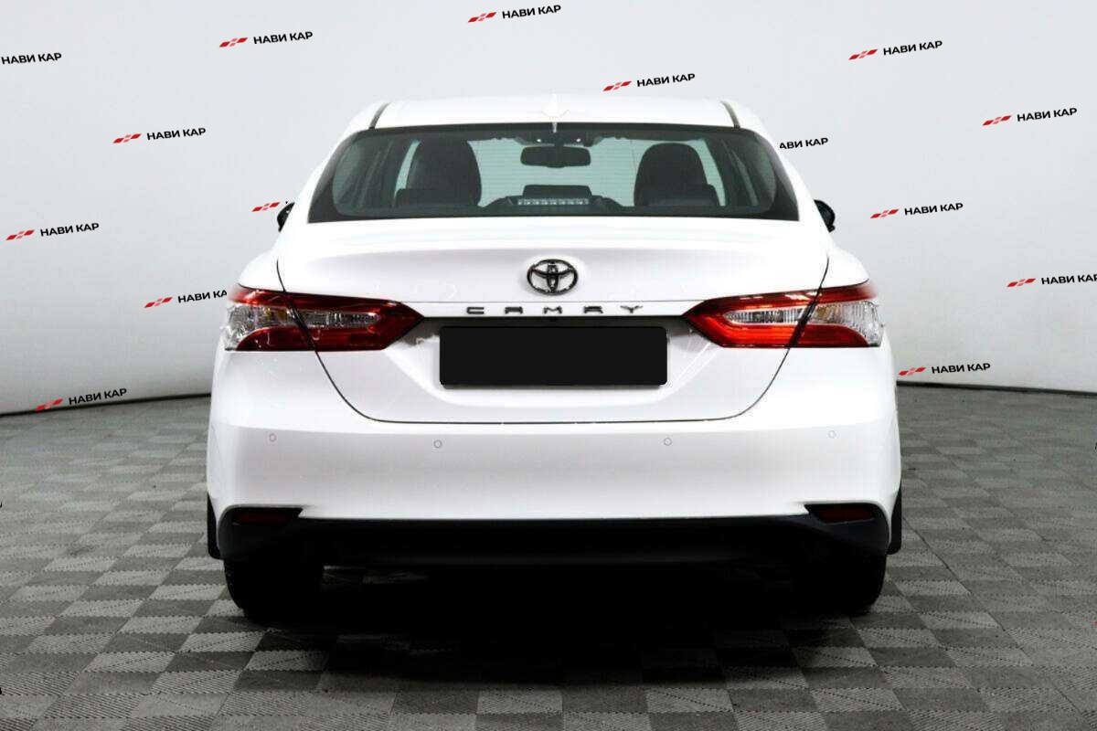 Toyota Camry с пробегом — 2021 год. Фото: #5