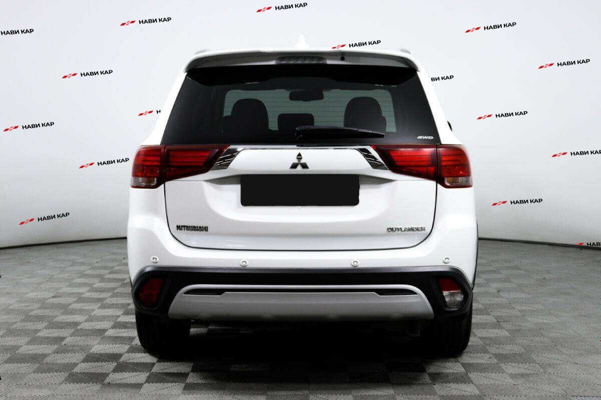 Mitsubishi Outlander с пробегом — 2019 год. Фото: #5
