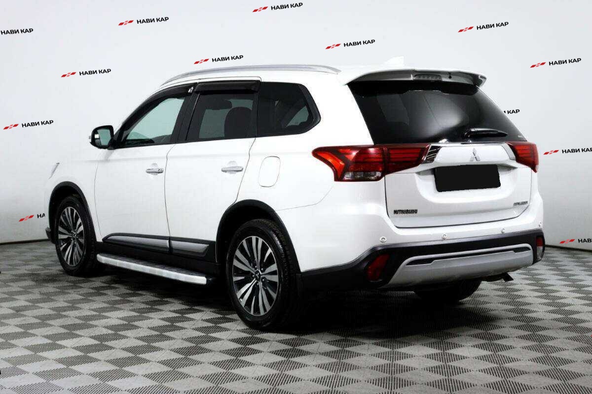 Mitsubishi Outlander с пробегом — 2019 год. Фото: #6