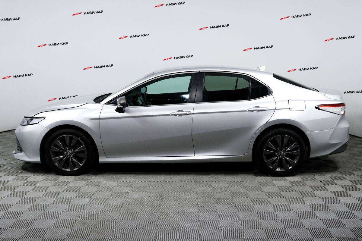 Toyota Camry с пробегом — 2018 год. Фото: #7