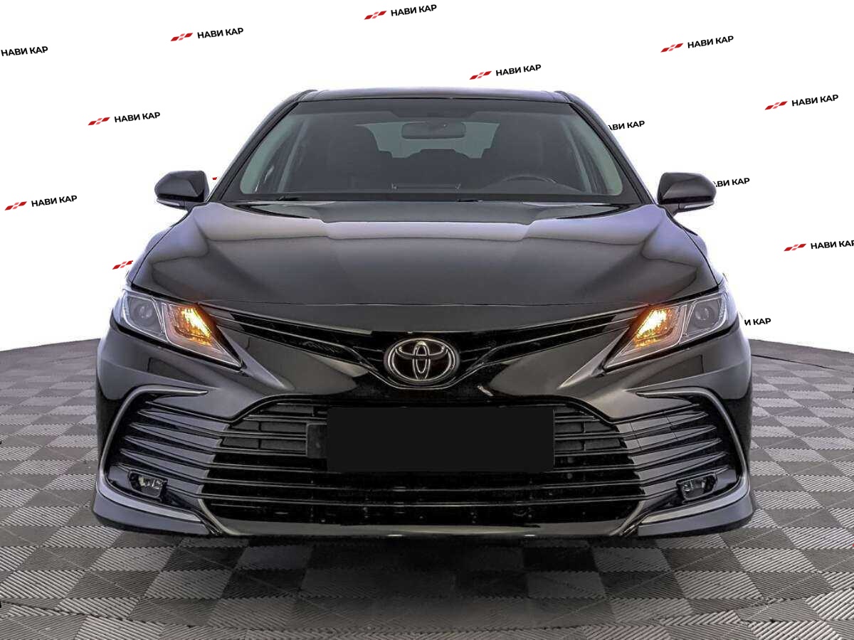 Toyota Camry с пробегом — 2021 год. Фото: #1
